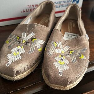 Toms Tan Embroidered Espadrilles